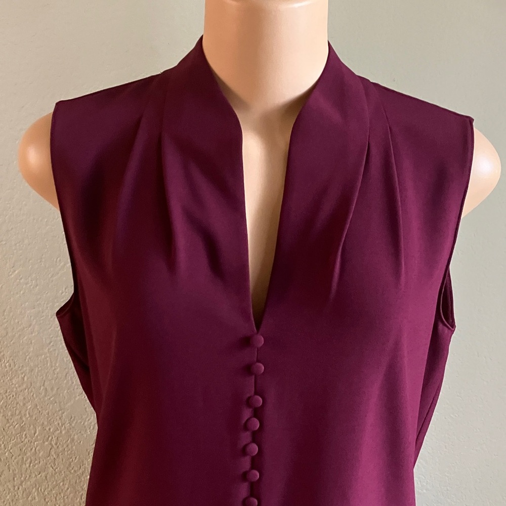 Elie Tahari Rich Burgundy Sleeveless Judith Shirt in Winterberry NWT - Picture 2 of 4